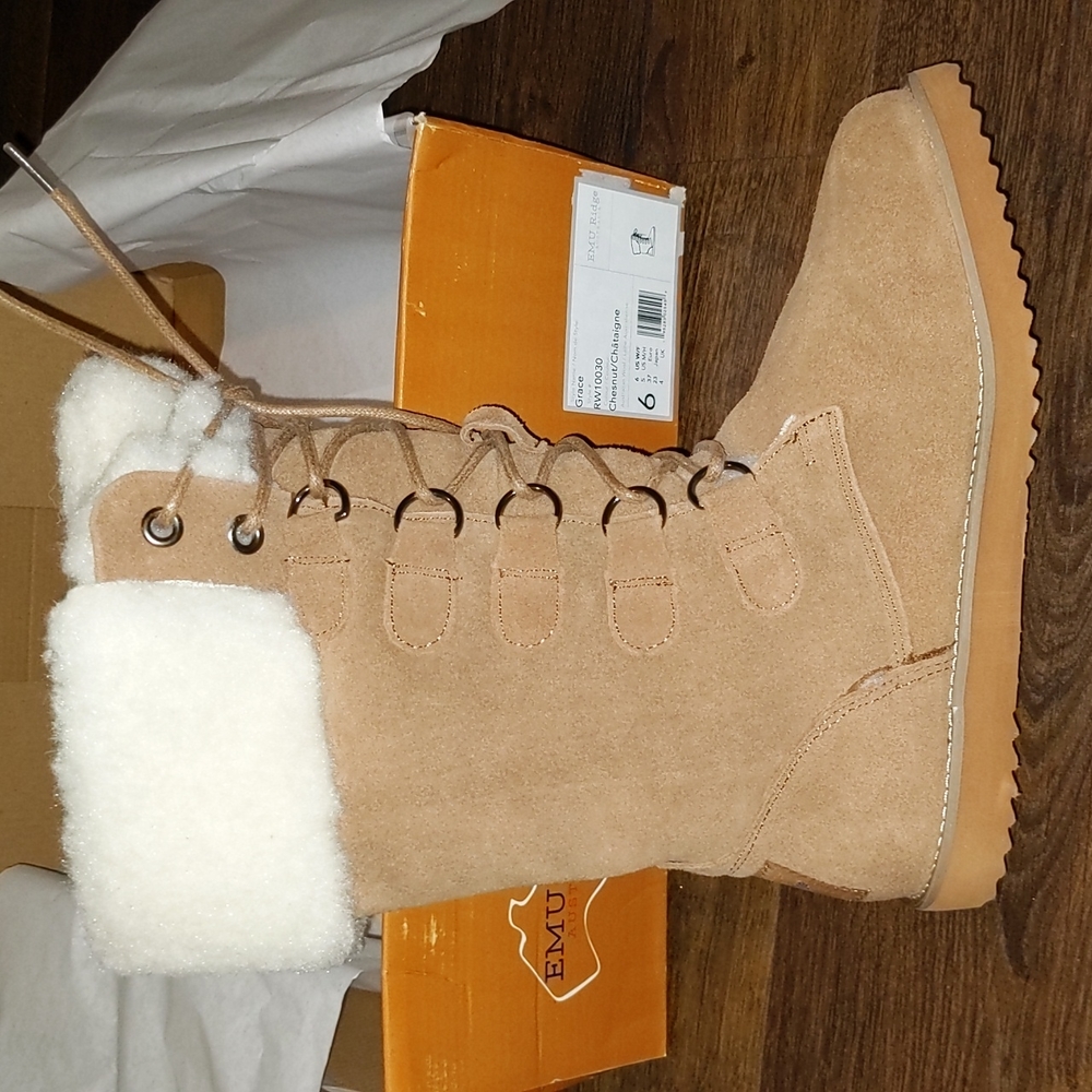 Tan Women's Winter Boots - Picture 3 of 5